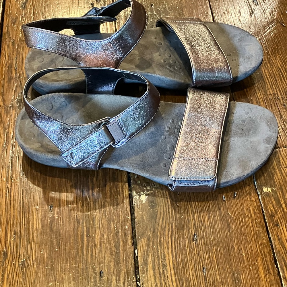Vionic sandals - Picture 4 of 5